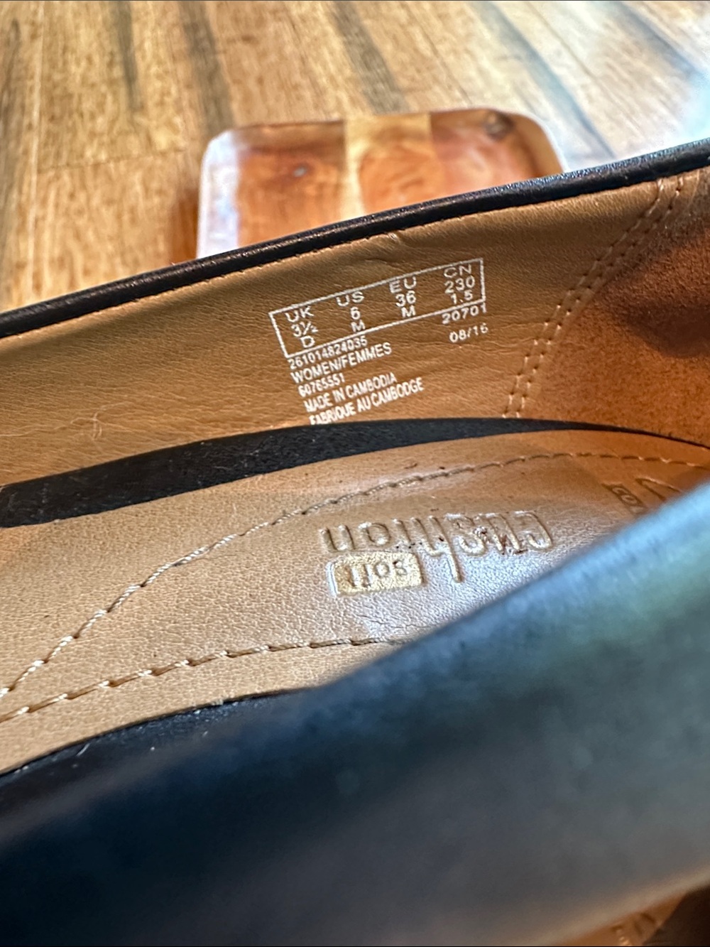 Clarks Black Leather Low Block Heel - Picture 10 of 10